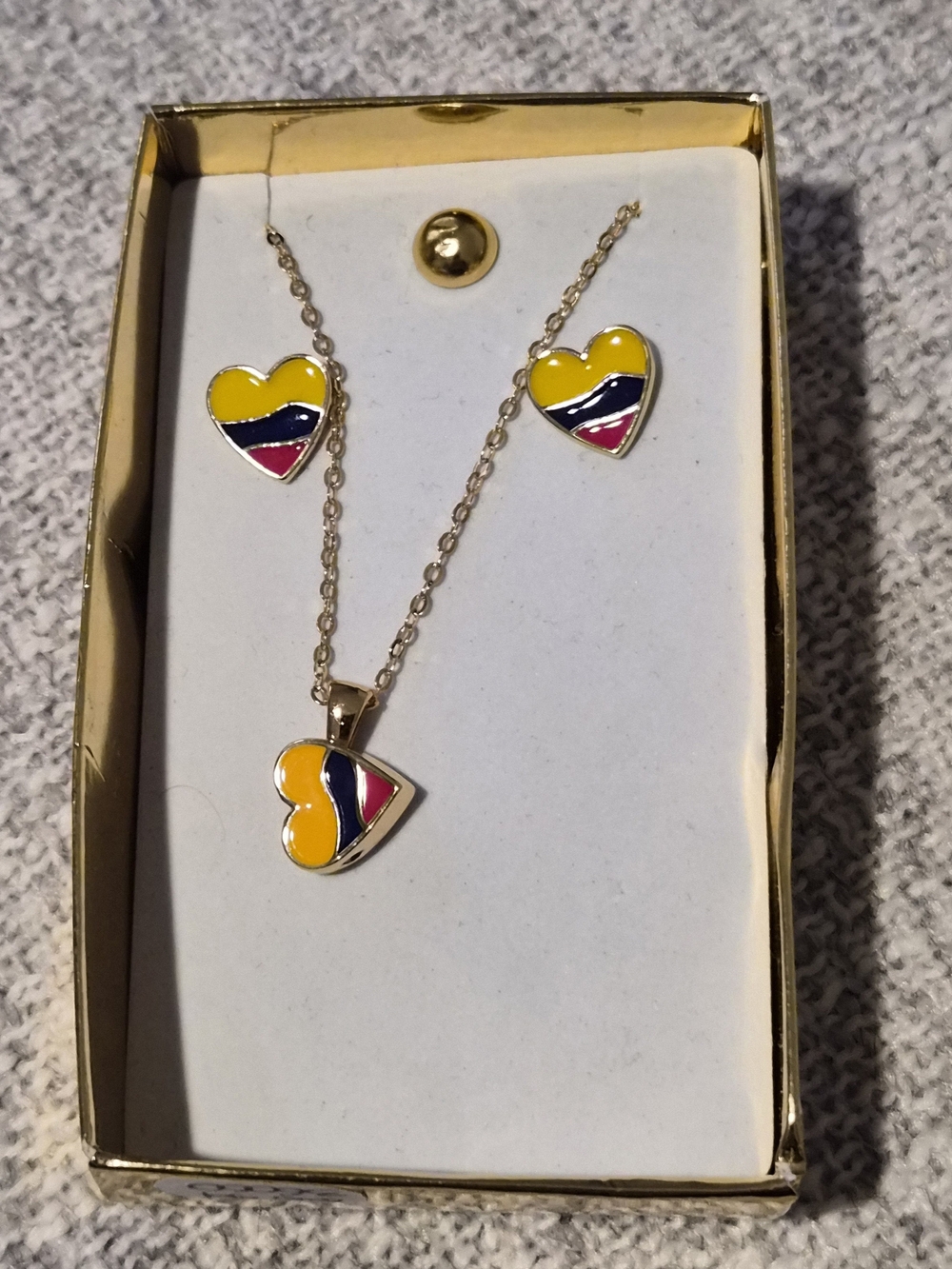 Heart Stripe Pendant Necklace and Earring Set - Yellow Multicolor